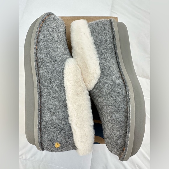 New! Clarks grey wool slippers size 8 - Picture 5 of 9